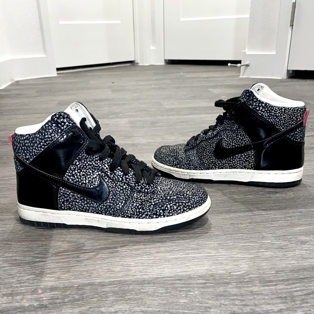 Nike Dunk High Top Sneakers black and white spots size 7